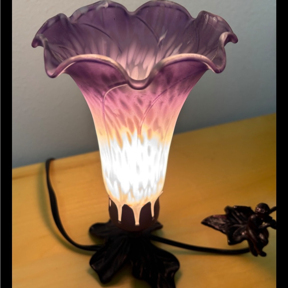 Elegant Meyda Tiffany Purple and White Glass Flower Lamp